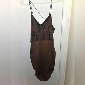 Brown ruched midi dress. Size 1x